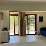 Helvetia Luxury Pool Feriehus *