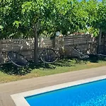 Helvetia Luxury Pool Kriopigi