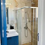 Helvetia Luxury Pool Kriopigi