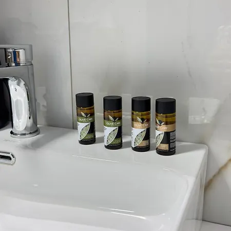 Semesterbostad Helvetia Luxury Pool Kryopigi