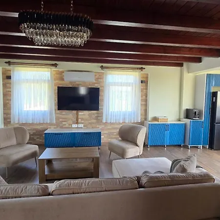 Helvetia Luxury Pool Semesterbostad Kryopigi