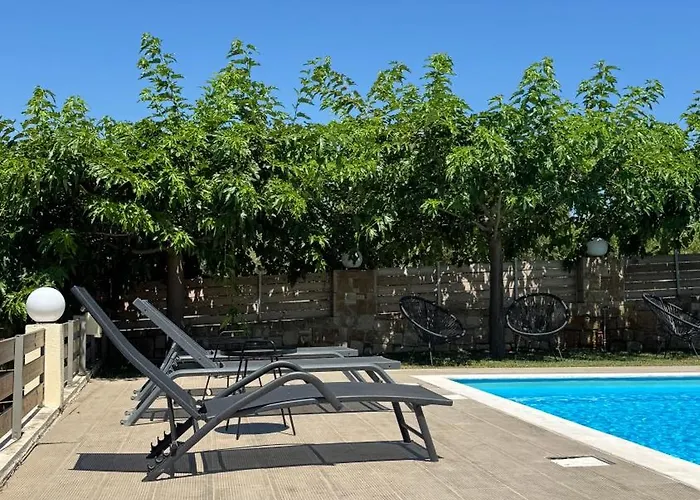 Helvetia Luxury Pool *