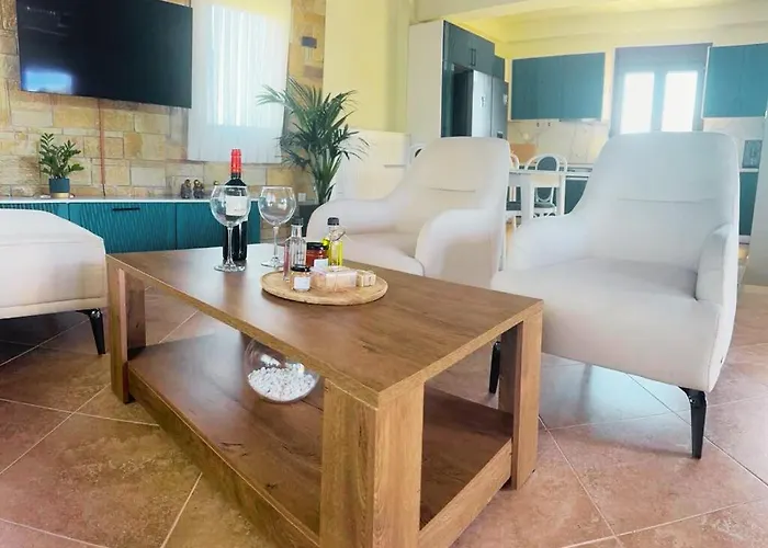 Helvetia Luxury Pool