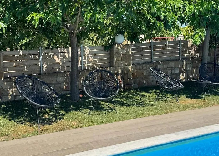 Helvetia Luxury Pool Kriopigi