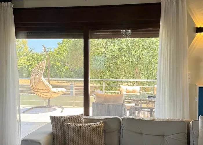 Helvetia Luxury Pool Casa de Férias