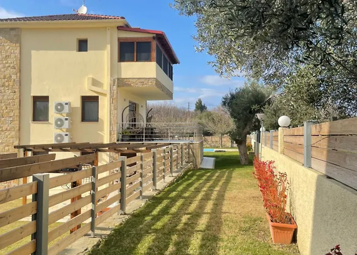 Helvetia Luxury Pool Casa de Férias