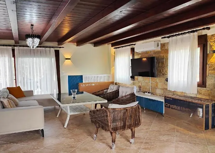 Helvetia Luxury Pool Casa de Férias